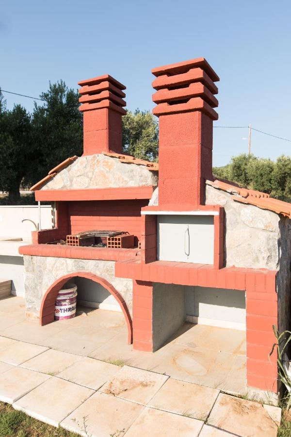 The House Of The Roses Apartment Gerakini Exterior photo